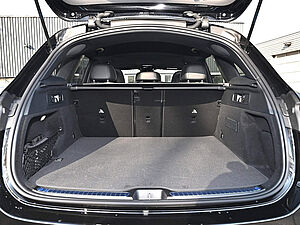 Mercedes-Benz GLC 200 d 4M AMG Line 27 navigation