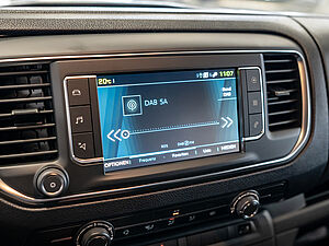 Peugeot Expert e-L2 KW 100kW - 75kWh Vollelektrisch Autom.; SH; Navi 9 navigation
