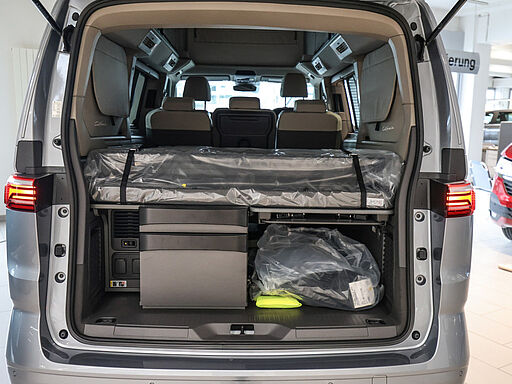 Volkswagen T7 California 2.0 TDI Beach Camper 38