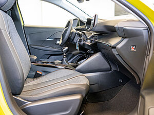Peugeot 208 Neuer Allure PureTech 100 2 navigation