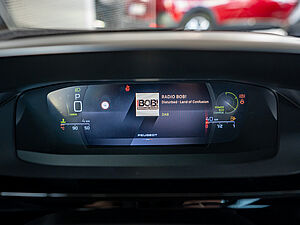 Peugeot 308 GT HYBRID 136 e-DSC6 13 navigation