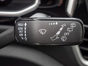 Volkswagen T-Roc 2.0 l TDI LED LM17 CARPLAY PRIVACY 17 navigation