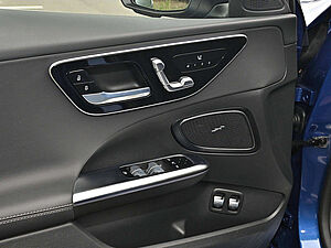 Mercedes-Benz C 300 e T Avantgarde Premium 27 navigation