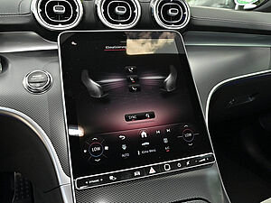Mercedes-Benz C 220 d T AMG Line 11 navigation