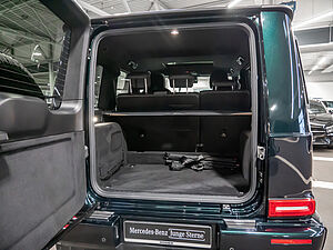Mercedes-Benz G 350 d smaragdgrün 29 navigation