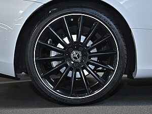 Mercedes-Benz E 300 d 4M Cabrio AMG Line 8 navigation