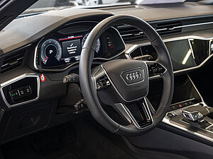 Audi A6 Avant 40 TDI quattro S line 17 navigation
