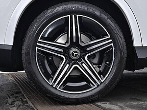 Mercedes-Benz GLC 300 d 4M AMG Line 5 navigation