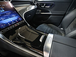 Mercedes-Benz GLC 300 e 4M AMG Sport Advanced Plus 16 navigation