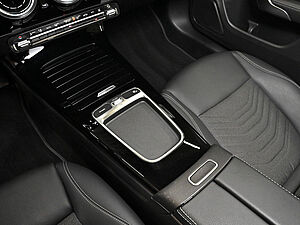 Mercedes-Benz A 250 e Progressive Advanced 14 navigation