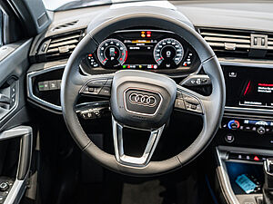 Audi Q3 S line 35 TFSI 8 navigation