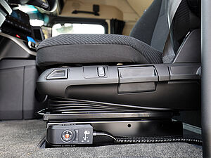 Mercedes-Benz Actros 1853 LS 4x2 F 13 36 navigation