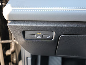Volkswagen Passat Variant Business 1,5 l eTSI DSG 29 navigation