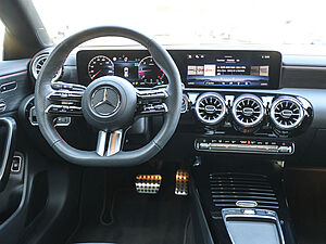 Mercedes-Benz CLA 220 d SB AMG Sport Premium 19" Memory 9 navigation