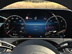 Mercedes-Benz E 220 d T AMG Line 16 navigation