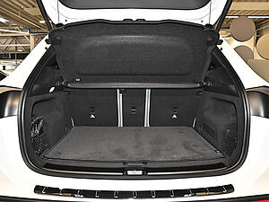 Mercedes-Benz GLA 180 Progressive 29 navigation