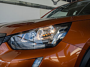 Peugeot 2008 Active 1.2 PureTech 130 EAT8 28 navigation