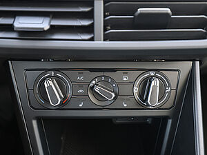 Volkswagen Taigo 1,0 l TSI 17 navigation