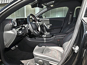 Mercedes-Benz CLA 250 SB 4M AMG Sport Premium 10 navigation