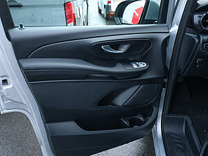 Mercedes-Benz V 220 CDI Kompakt 28 navigation