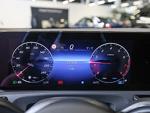 Mercedes-Benz A 220 4M AMG Sport Advanced Plus 18 navigation