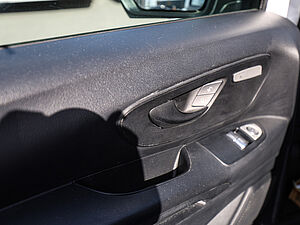 Mercedes-Benz Vito e111 KA Lang 19 navigation