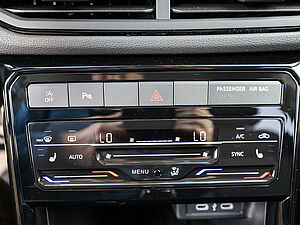 Volkswagen T-Cross Life 1.0 l TSI DSG 14 navigation