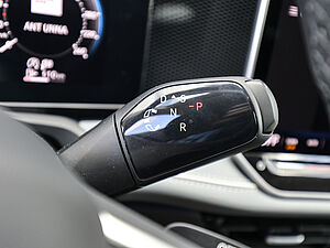 Volkswagen Passat Variant Business 1,5 l eTSI DSG 27 navigation