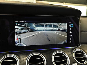 Mercedes-Benz E 300 d 4M T AMG Line 12 navigation