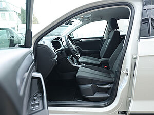 Volkswagen T-Roc 1.5 TSI Life 11 navigation