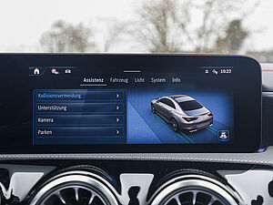 Mercedes-Benz CLA 180 AMG Line Edition 13 navigation