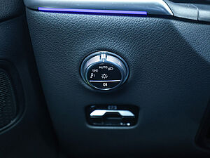 Mercedes-Benz GLC 300 e 4M Avantgarde Advanced Plus 29 navigation