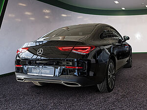 Mercedes-Benz CLA 250 e Progressive 3 navigation