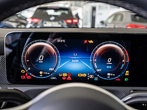 Mercedes-Benz CLA 250 e Progressive 14 navigation