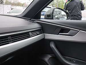 Audi A4 Avant S line 35 TFSI S tronic 16 navigation