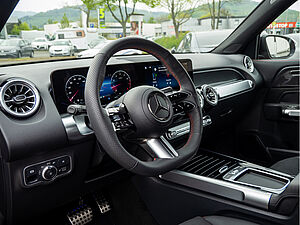 Mercedes-Benz GLB 250 4M AMG Line 28 navigation
