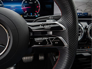 Mercedes-Benz CLA 200 d Coupé AMG Sport Premium 16 navigation