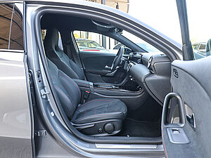 Mercedes-Benz A 250 4M AMG Sport Advanced Plus 2 navigation