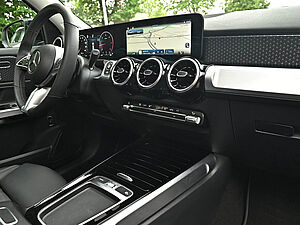 Mercedes-Benz GLB 200 d Progressive Advanced 9 navigation