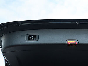 Mercedes-Benz GLC 200 4M AMG Sport 32 navigation