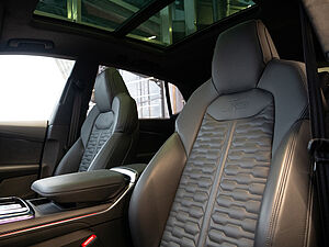 Audi RS Q8 4.0 TFSI quattro 18 navigation