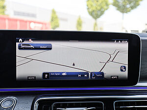 Mercedes-Benz V 300 d AVANTGARDE Extralang 10 navigation