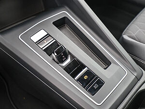 Volkswagen Golf VIII Variant Goal 2,0 l TDI DSG 18 navigation