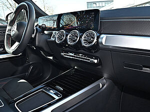 Mercedes-Benz GLB 180 AMG Sport Advanced Plus 9 navigation