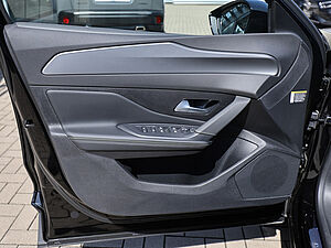 Peugeot 408 GT HYBRID 136 e-DSC 27 navigation