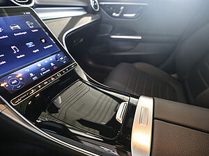 Mercedes-Benz C 400 e 4M AMG Sport Premium 15 navigation