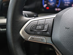 Volkswagen Golf VIII Life 1,0 l TSI 29 navigation