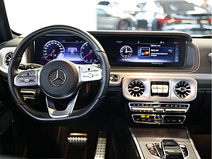 Mercedes-Benz G 500 AMG Sport 8 navigation