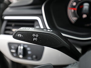Audi A4 Avant S line 35 TFSI S tronic 22 navigation