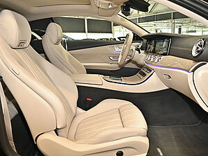 Mercedes-Benz E 220 d Coupé AMG Line 3 navigation